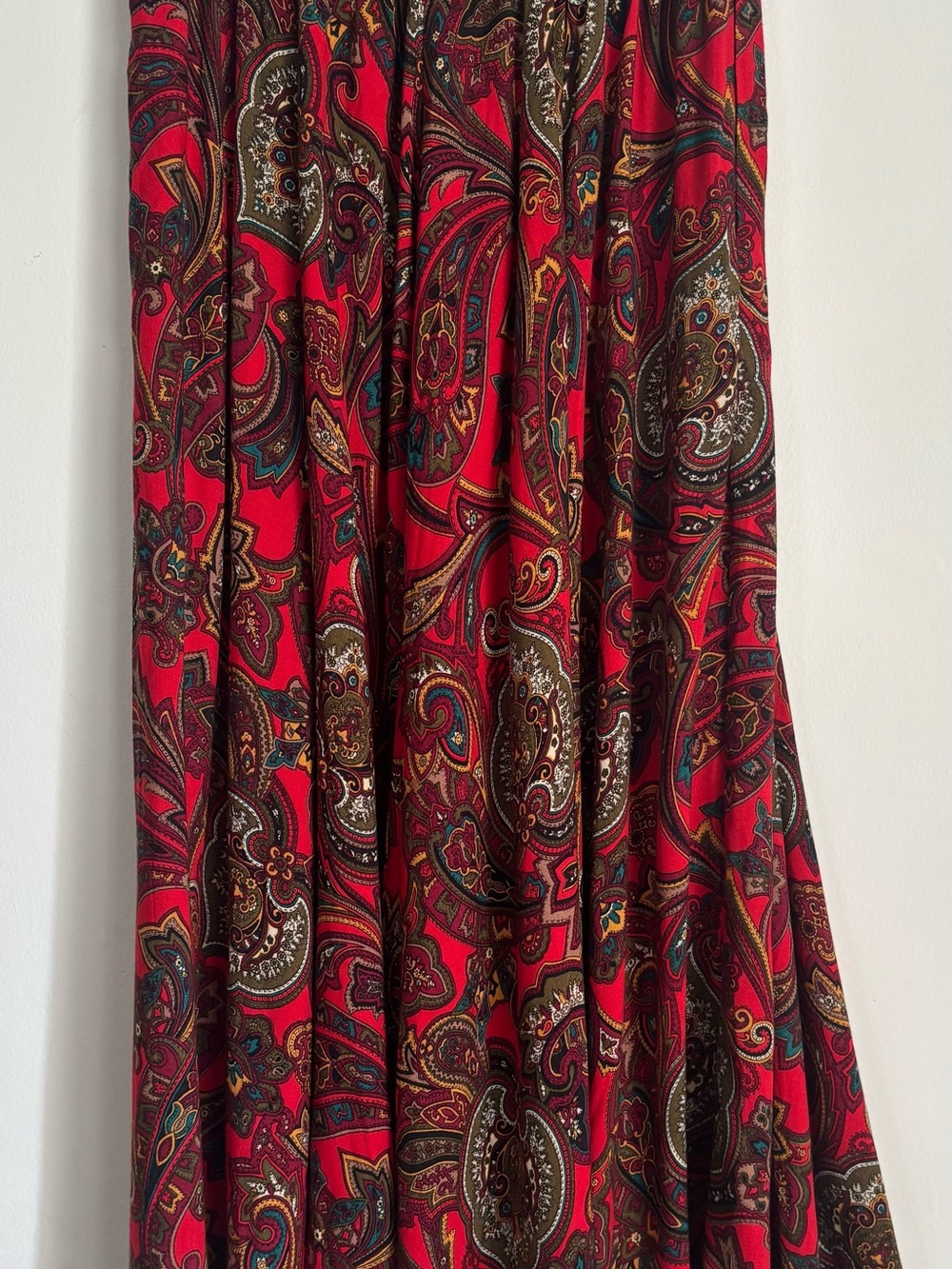 Vintage Boho Red Paisley Maxi Skirt Smocked Waist Fluid Slit Festival Size 6